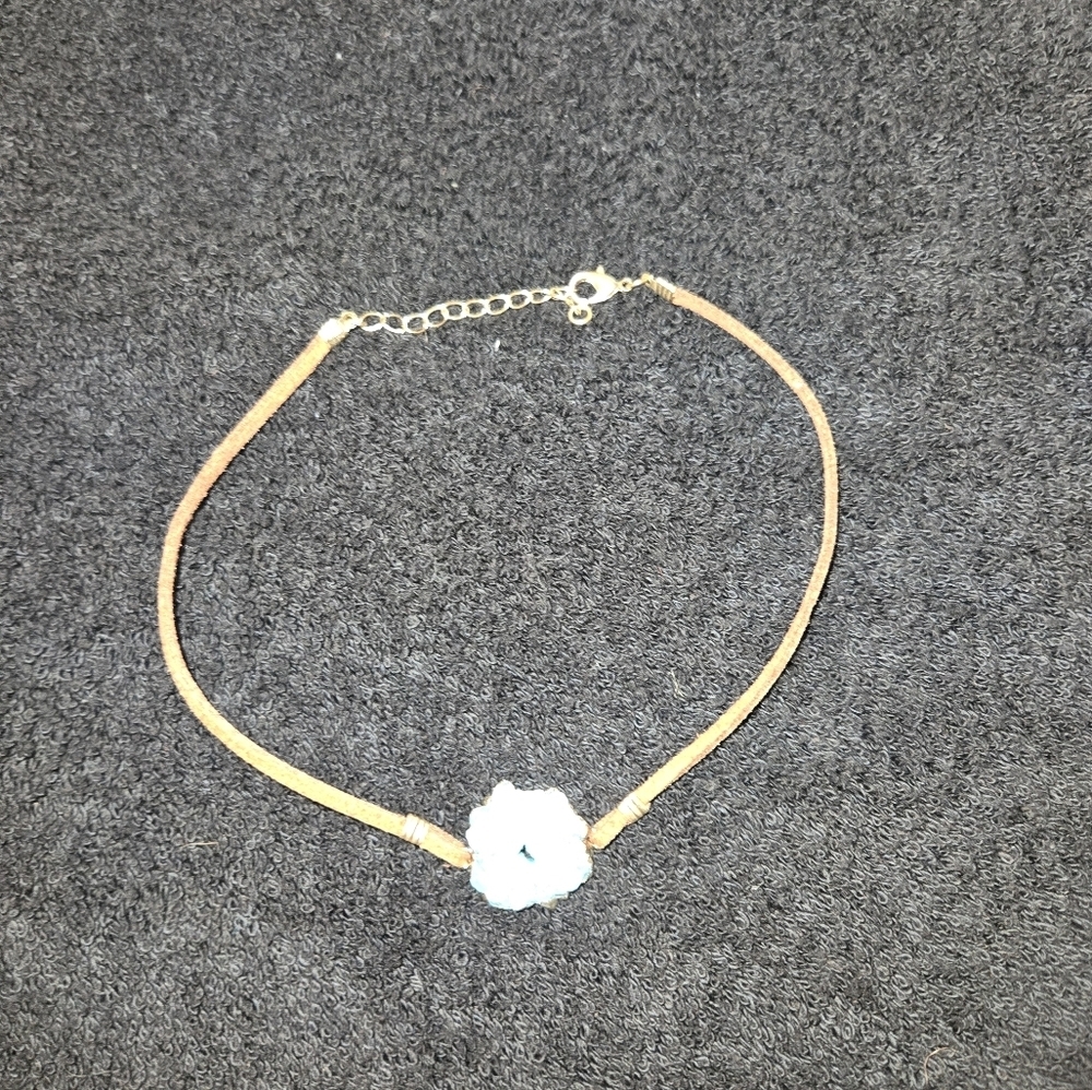 Free Press Tan Choker - Necklace with Turquoise Flower Pendant - Picture 2 of 3